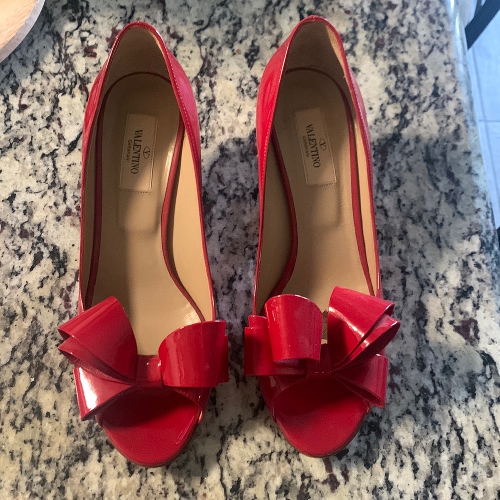 Basically brand new! Worn once